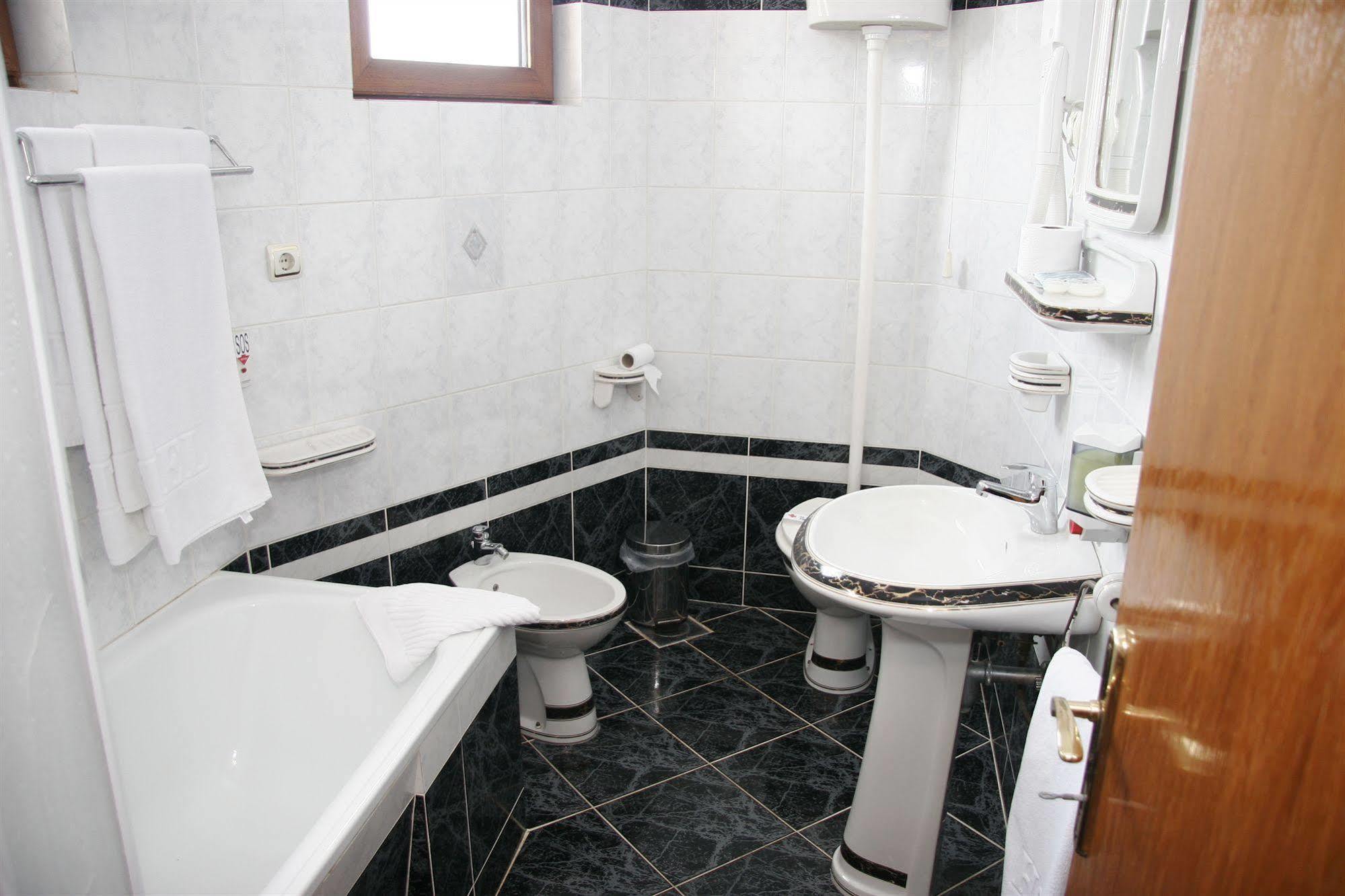 Hotel Sucevic Garni Belgrad Exterior foto